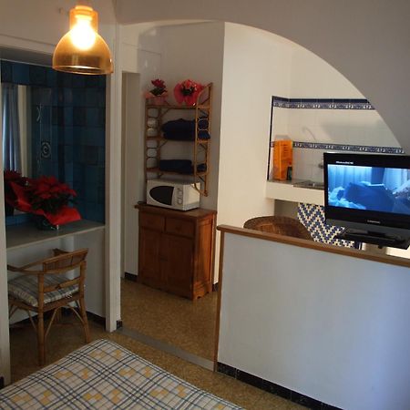 Apartamentos Montserrat Сиджес Номер фото