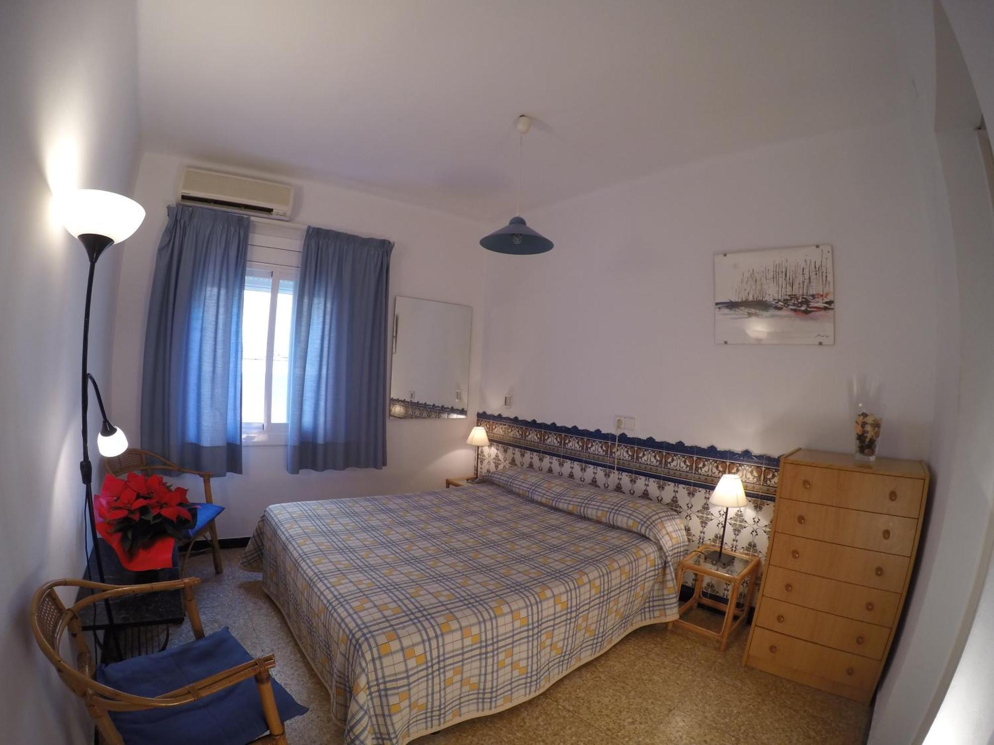 Apartamentos Montserrat Сиджес Номер фото